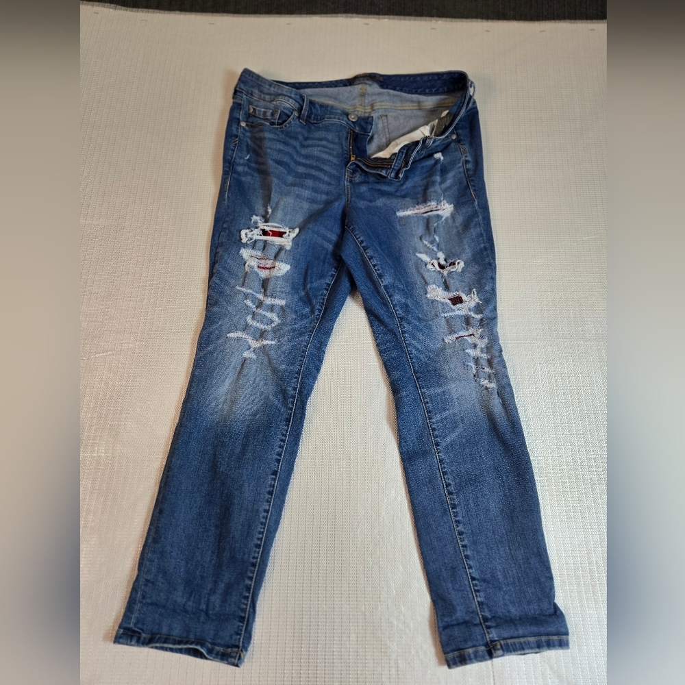 Torrid Jeans Women' 16 R Blue Boyfriend Straight Vintage Stretch Ripped Mid Rise